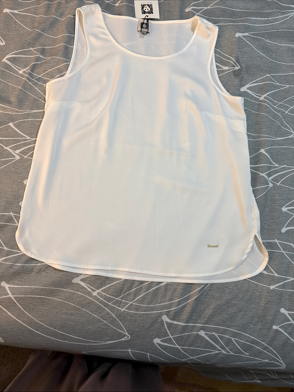 Anne Klein White Sleeveless Scoop Neck Tank